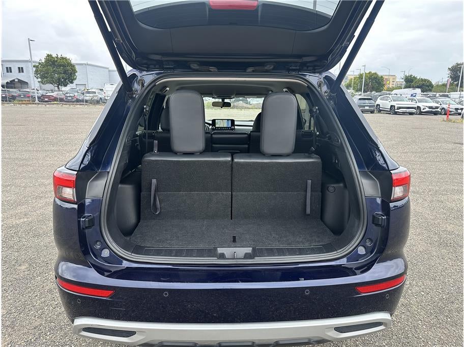 2024 Mitsubishi Outlander SE Sport Utility 4D