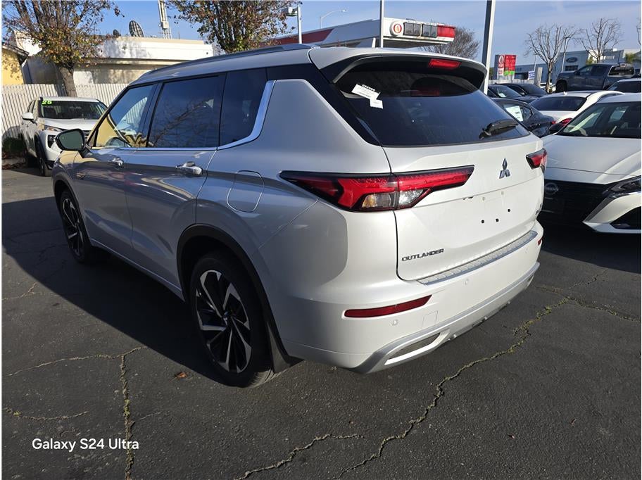 2025 Mitsubishi Outlander PHEV SEL Sport Utility 4D
