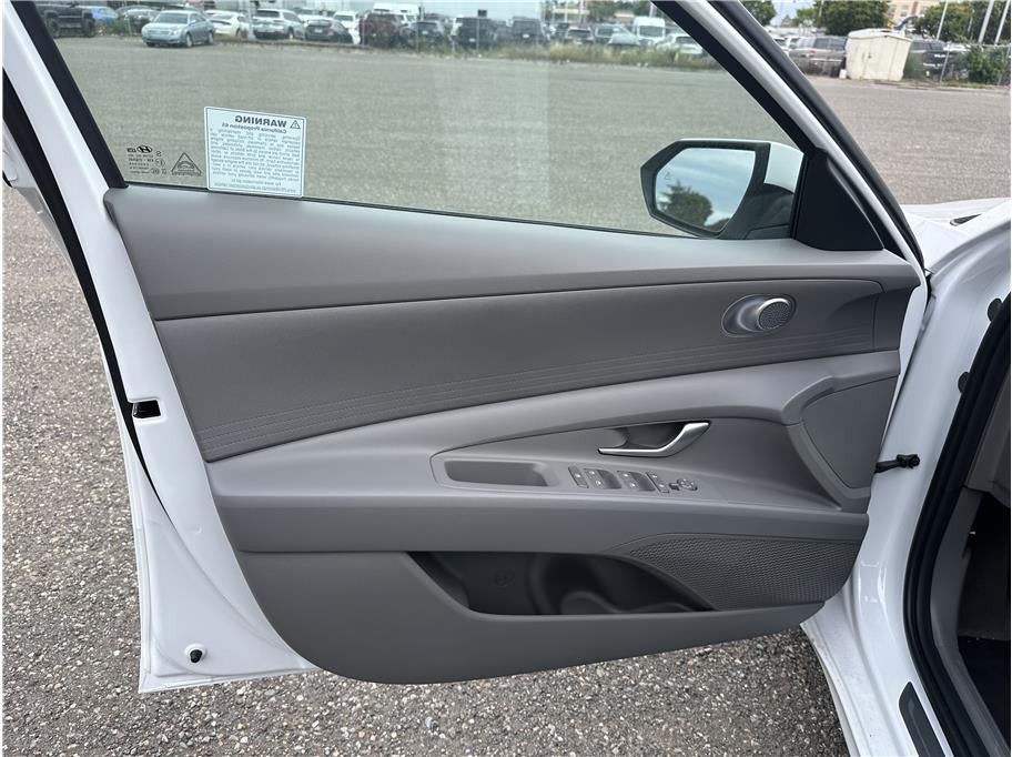 2026 Hyundai ELANTRA SE Sedan 4D