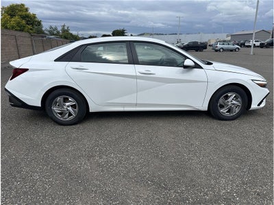 2026 Hyundai ELANTRA SE Sedan 4D