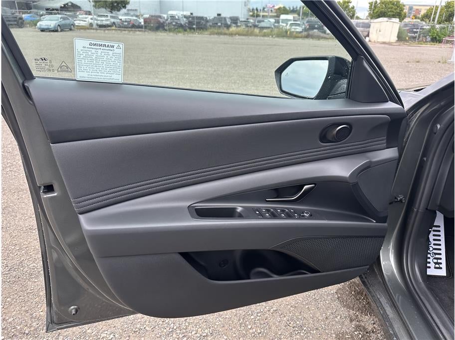 2026 Hyundai ELANTRA SEL Sport Sedan 4D