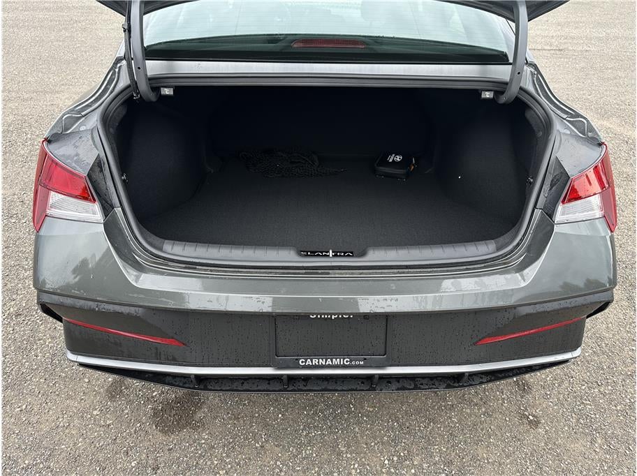 2026 Hyundai ELANTRA SEL Sport Sedan 4D