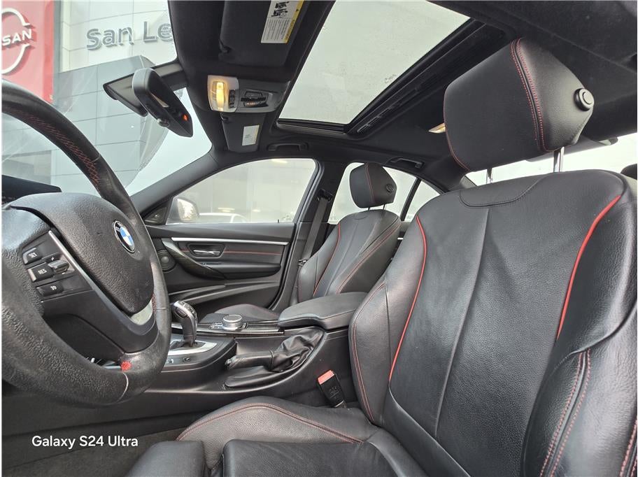 2018 BMW 3 Series 330i Sedan 4D