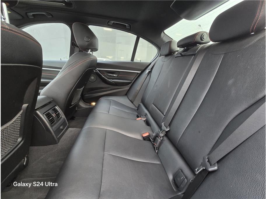 2018 BMW 3 Series 330i Sedan 4D