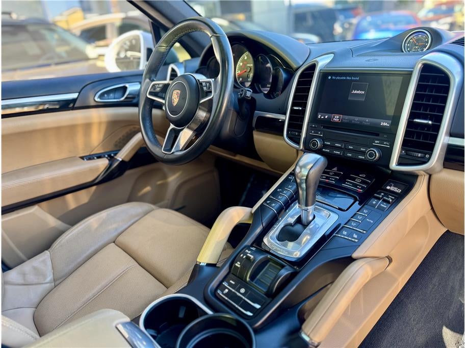 2018 Porsche Cayenne Sport Utility 4D