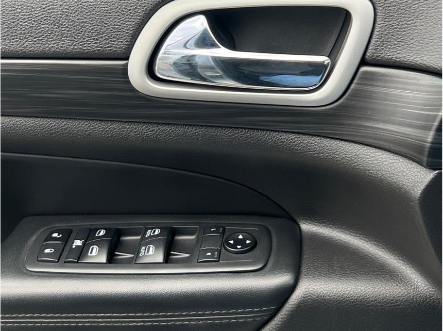 2021 Jeep Grand Cherokee Laredo X Sport Utility 4D