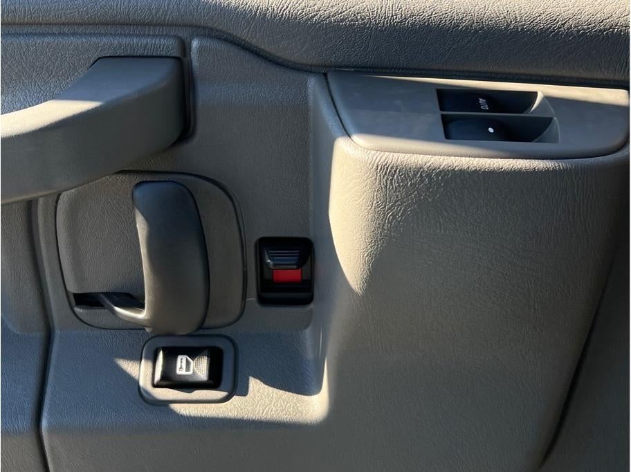 2017 Chevrolet Express 2500 Passenger LS Van 3D