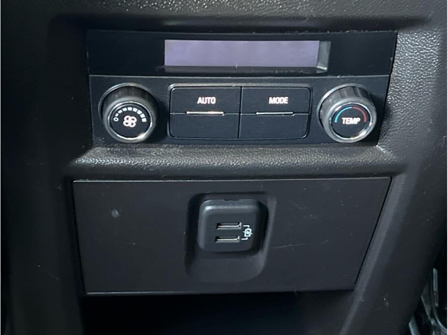 2019 Chevrolet Traverse LT Sport Utility 4D