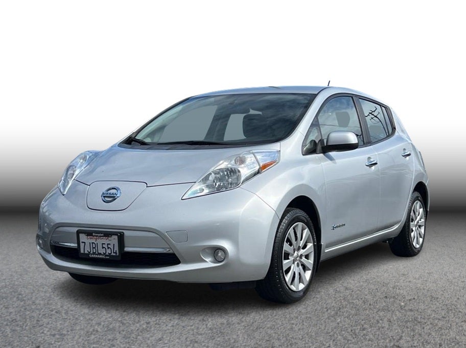 2015 Nissan LEAF S Hatchback 4D