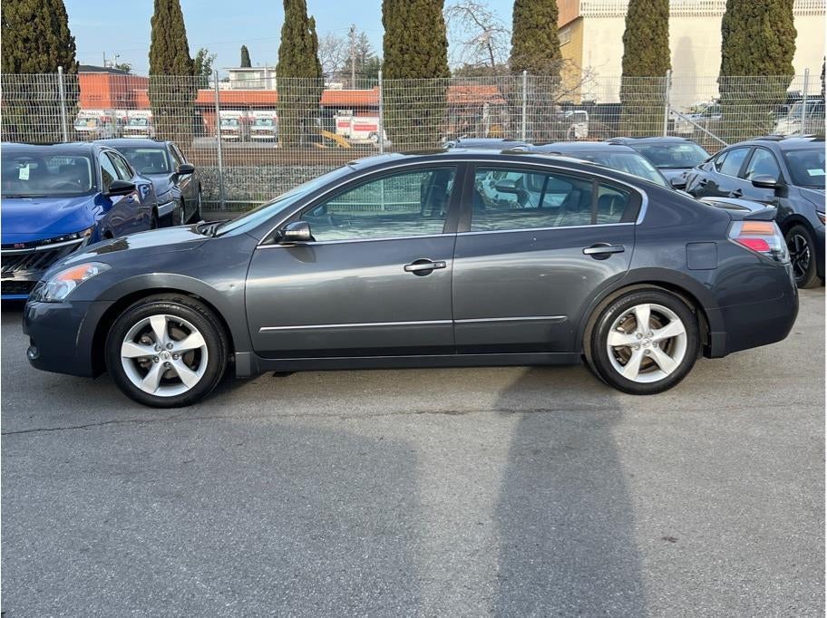 2007 Nissan Altima 3.5 SE Sedan 4D