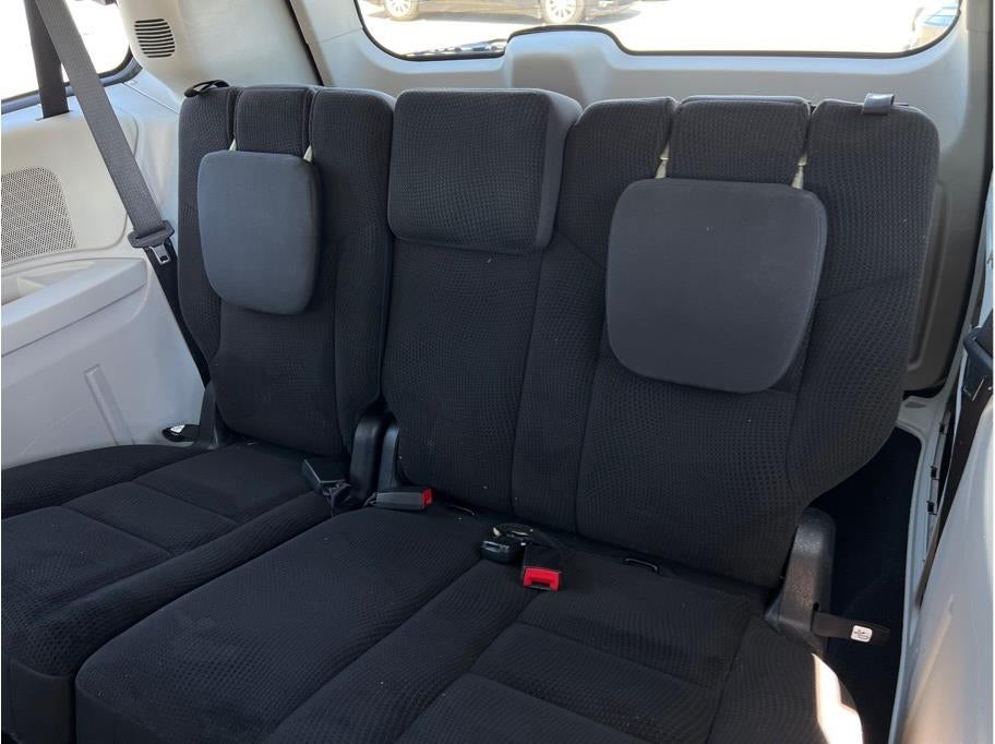 2017 Dodge Grand Caravan Passenger SE Minivan 4D