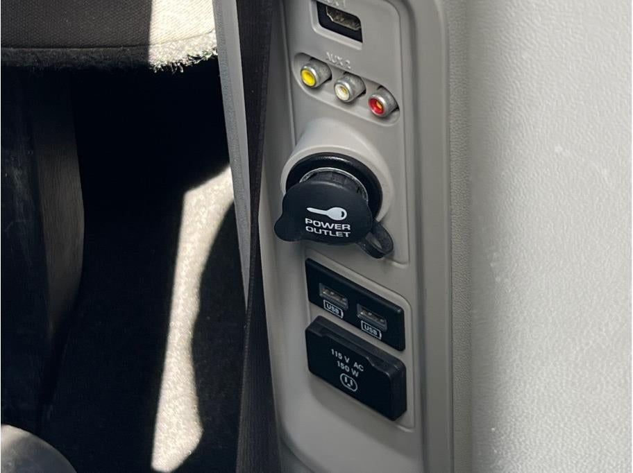 2017 Dodge Grand Caravan Passenger SE Minivan 4D