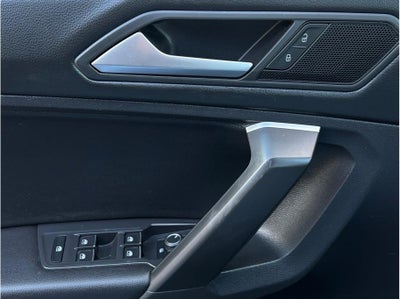 2021 Volkswagen Tiguan SE Sport Utility 4D