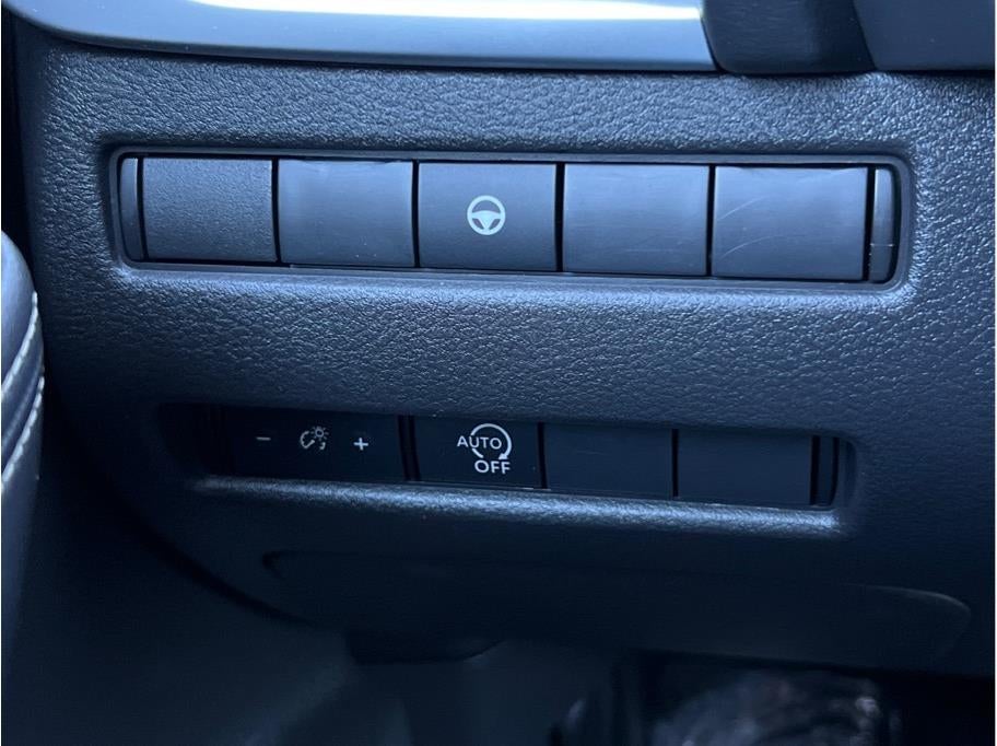 2023 Nissan Rogue SV (2023.5) Sport Utility 4D