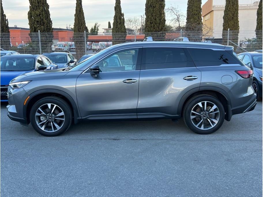 2023 INFINITI QX60 LUXE Sport Utility 4D