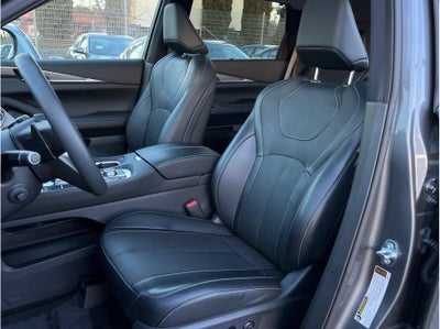 2023 INFINITI QX60 LUXE Sport Utility 4D