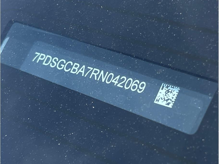2024 Rivian R1S Dual Motor Large Pack