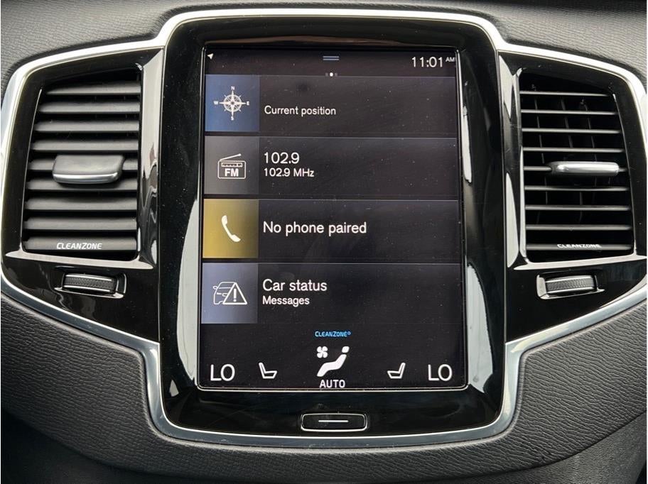 2016 Volvo XC90 T6 Momentum Sport Utility 4D