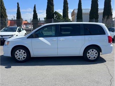 2017 Dodge Grand Caravan Passenger SE Minivan 4D