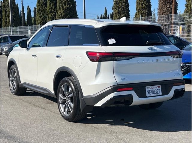 2023 INFINITI QX60 LUXE