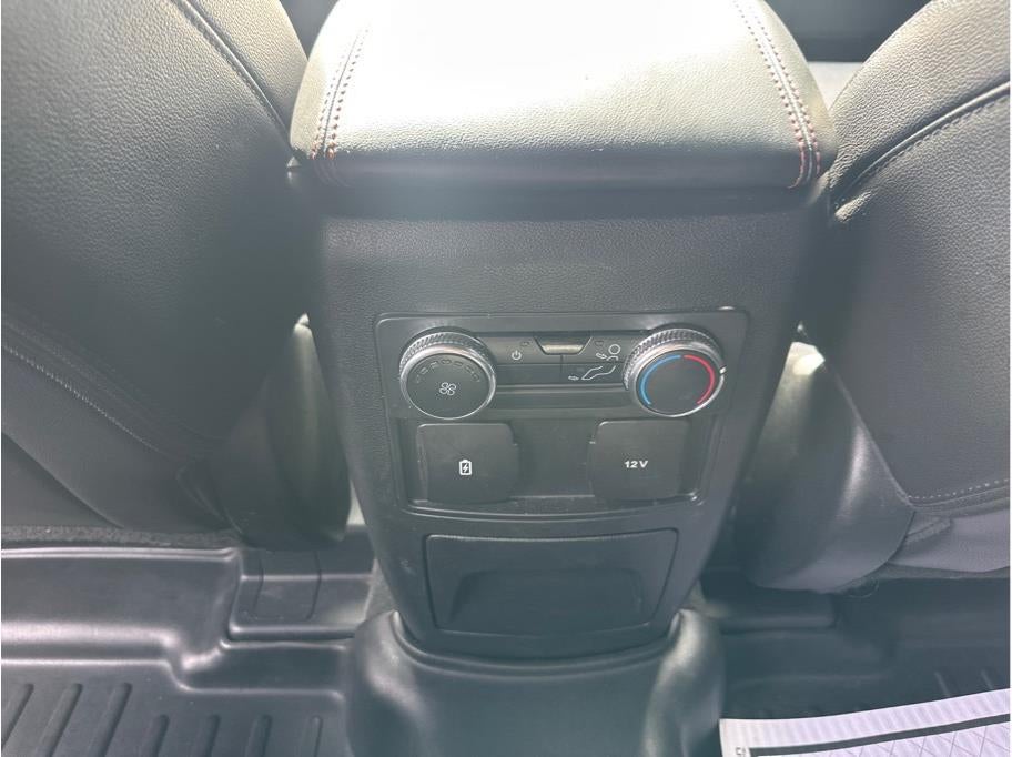 2022 Ford Explorer ST-Line Sport Utility 4D