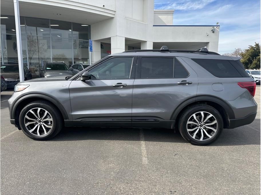 2022 Ford Explorer ST-Line Sport Utility 4D