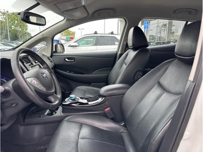 2016 Nissan LEAF SL Hatchback 4D