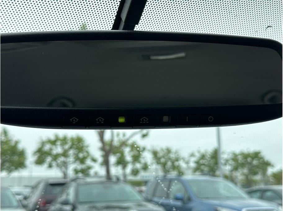 2016 Nissan LEAF SL Hatchback 4D