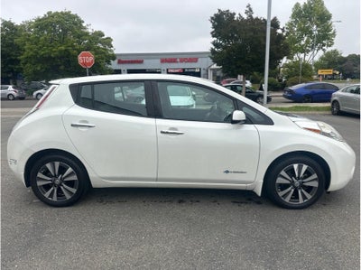 2016 Nissan LEAF SL Hatchback 4D
