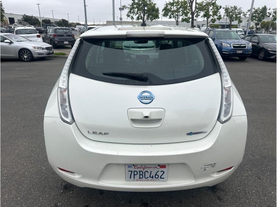 2016 Nissan LEAF SL Hatchback 4D