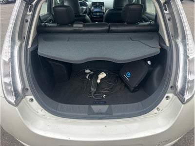 2016 Nissan LEAF SL Hatchback 4D