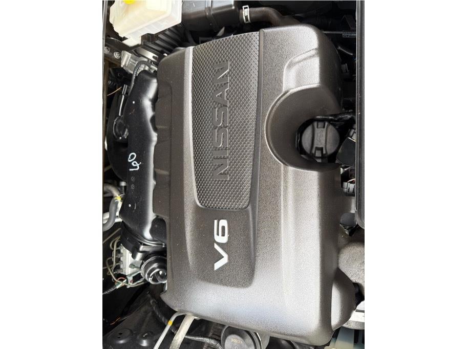 2024 Nissan Pathfinder SL Sport Utility 4D