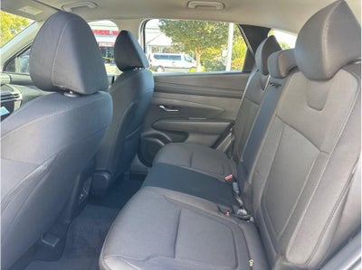 2026 Hyundai TUCSON SE FWD