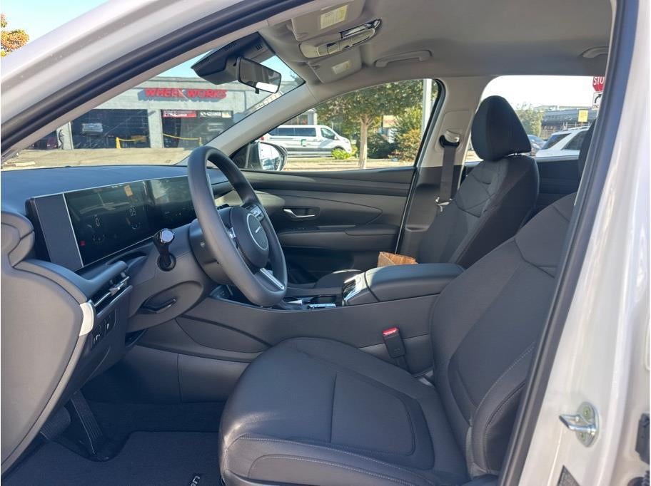 2026 Hyundai TUCSON SE FWD