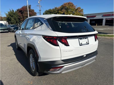 2026 Hyundai TUCSON SE FWD