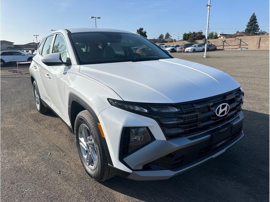 2026 Hyundai TUCSON SE FWD