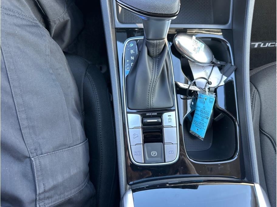 2026 Hyundai TUCSON SE FWD