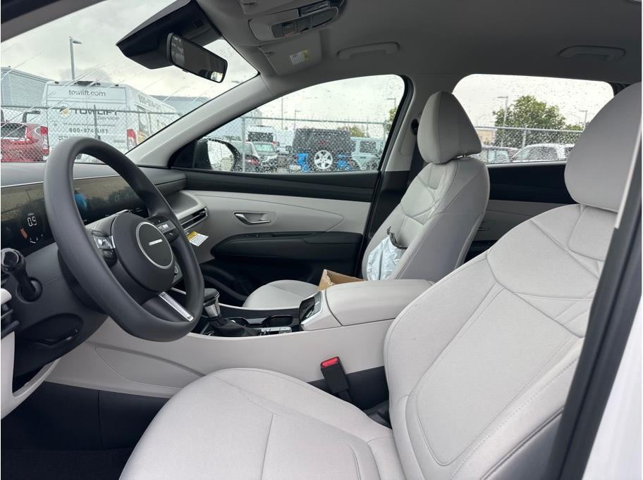 2026 Hyundai TUCSON SE FWD