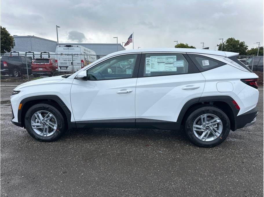 2026 Hyundai TUCSON SE FWD