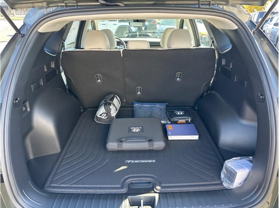 2026 Hyundai TUCSON SE FWD