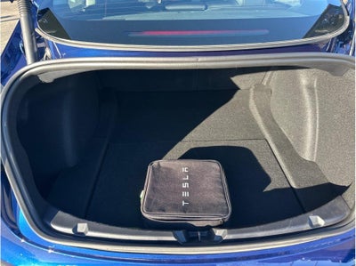 2022 Tesla Model 3 Long Range Sedan 4D