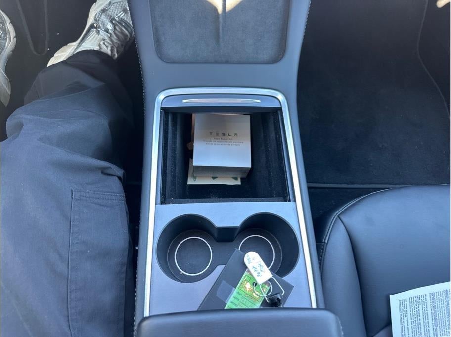 2022 Tesla Model 3 Long Range Sedan 4D