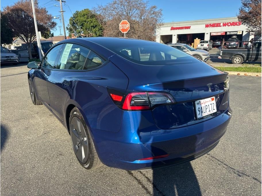 2022 Tesla Model 3 Long Range Sedan 4D