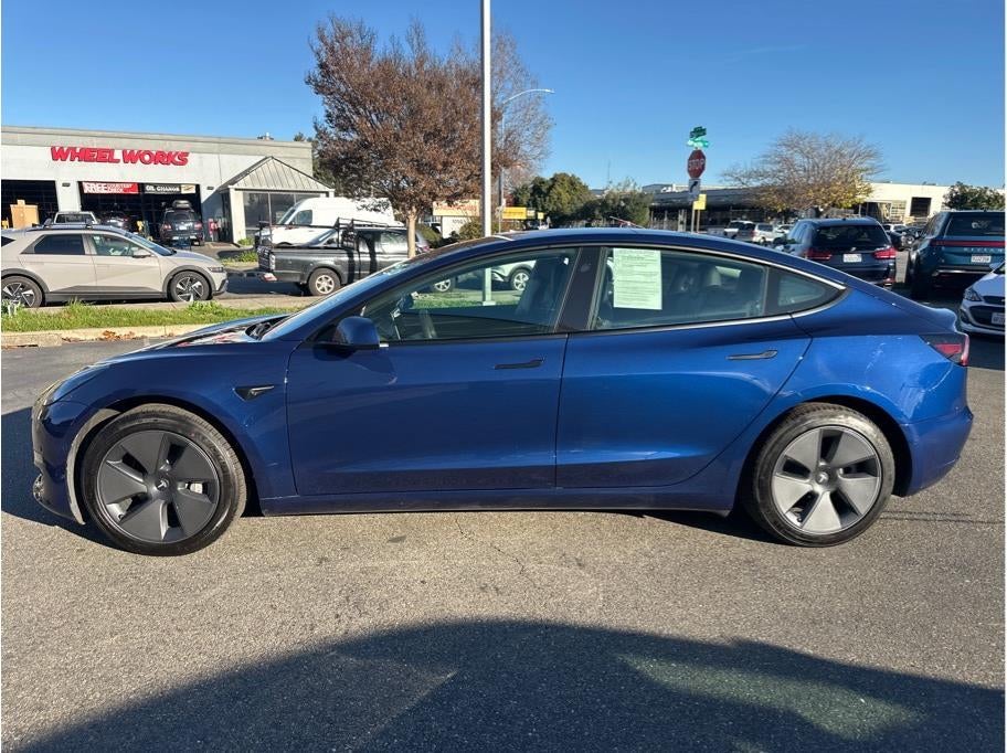 2022 Tesla Model 3 Long Range Sedan 4D