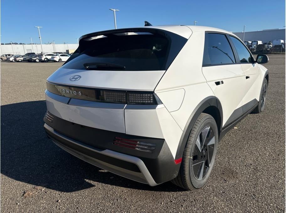 2026 Hyundai IONIQ 5 SE