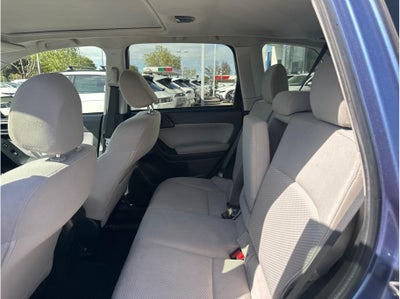 2018 Subaru Forester 2.5i Premium Sport Utility 4D