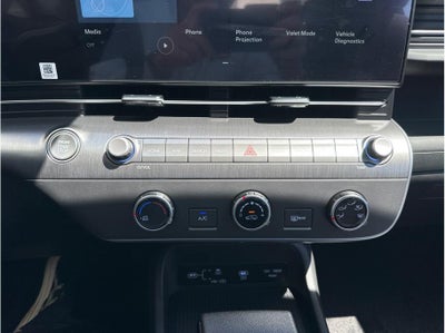 2026 Hyundai KONA SE FWD