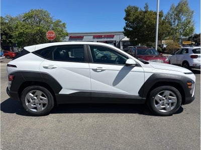 2026 Hyundai KONA SE FWD