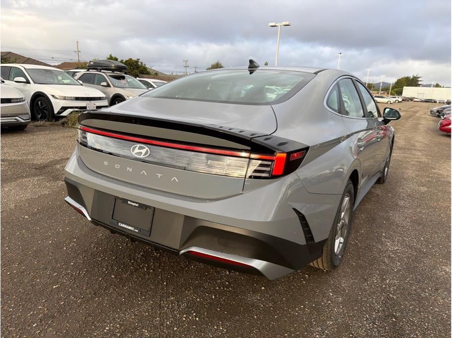 2026 Hyundai SONATA SE