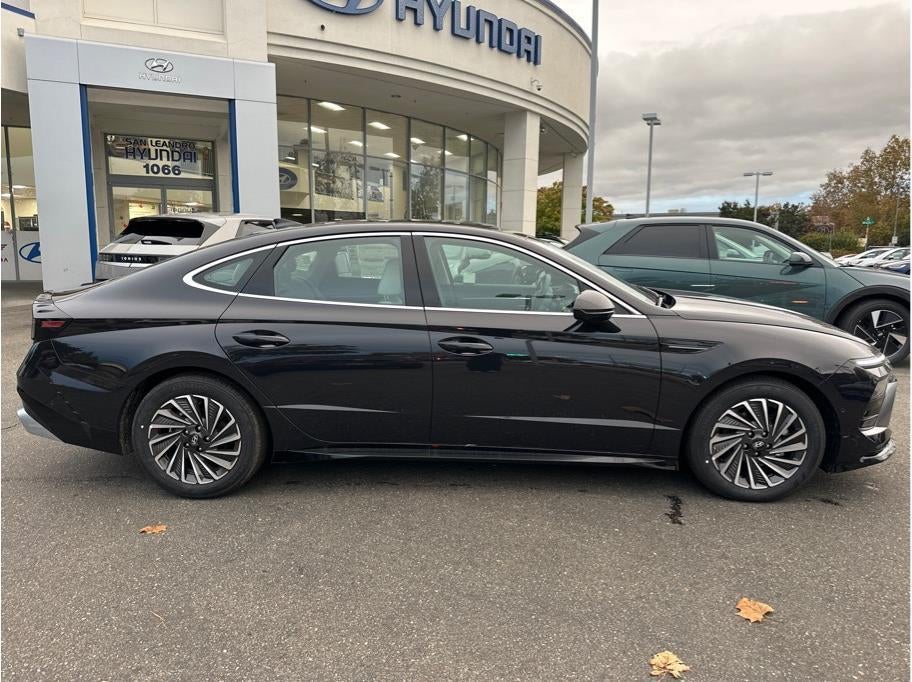 2026 Hyundai SONATA HEV Limited